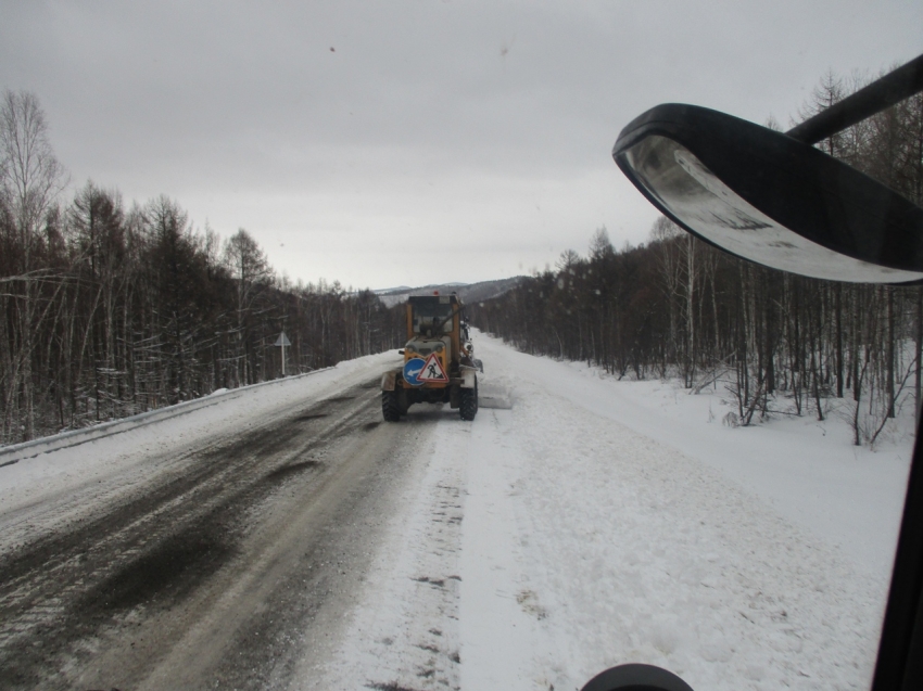 Снегоуборочная техника работает на федеральных, региональных и местных дорогах Забайкальского края
