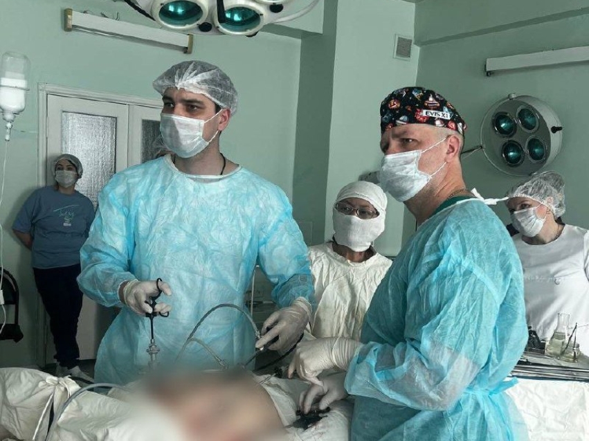 Все ждут нашего возвращения»: Врачи из Читы провели рекордное число операций за несколько дней на вахте здоровья 