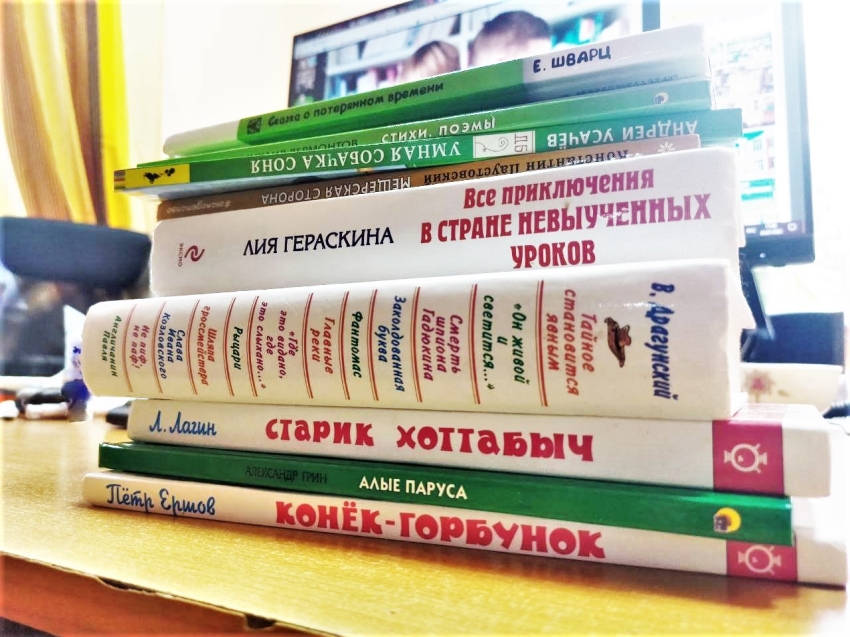 Уже более 500 книг для детских библиотек Донбасса собрали жители Забайкалья 