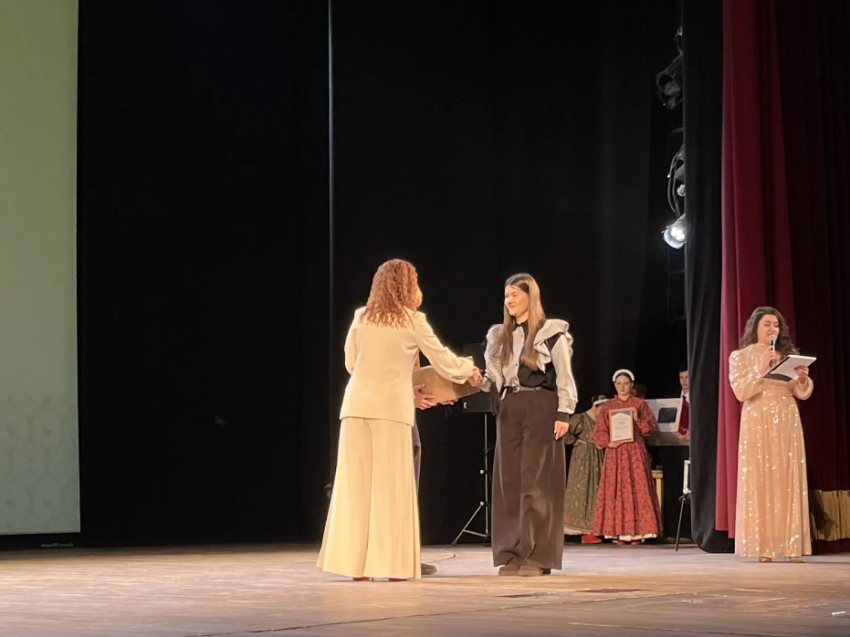 Имена лучших работников культуры назвали в Чите. «Культура 75» публикует победителей конкурса «Профессионалы культуры – 2025»