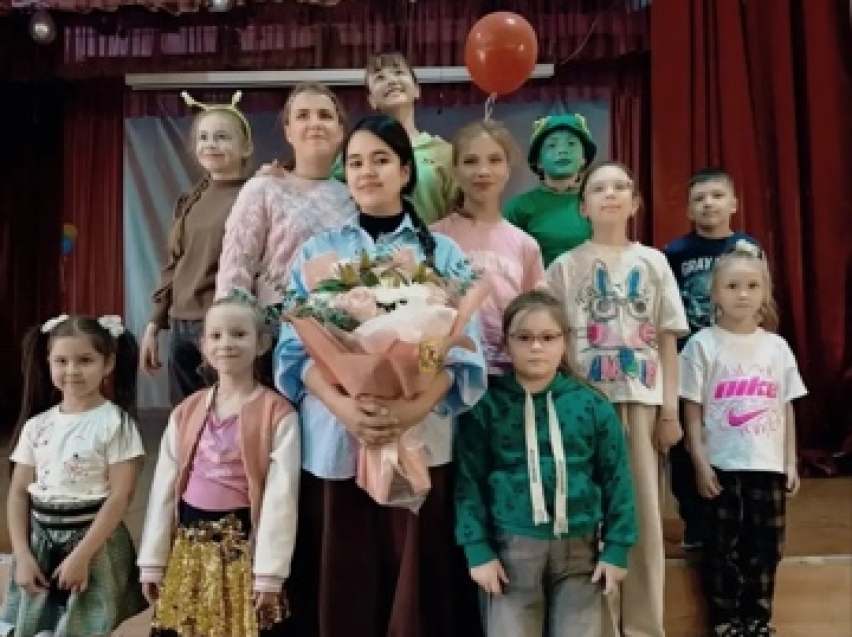 29 мая в ЦДК детская театральная студия «Мастерская Маски» показала постановку «Летние приключения»