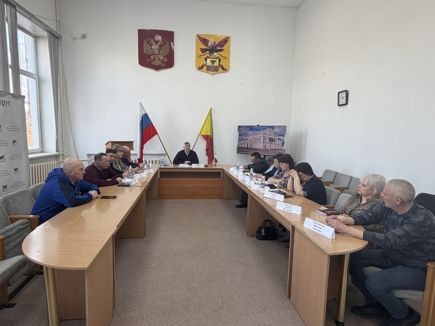 На контроле сенатора: в Нерчинском округе обсудили ход капитального ремонта социальных объектов