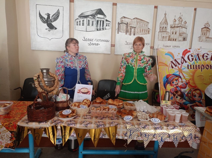 Благотворительная ярмарка в первый день Масленицы!