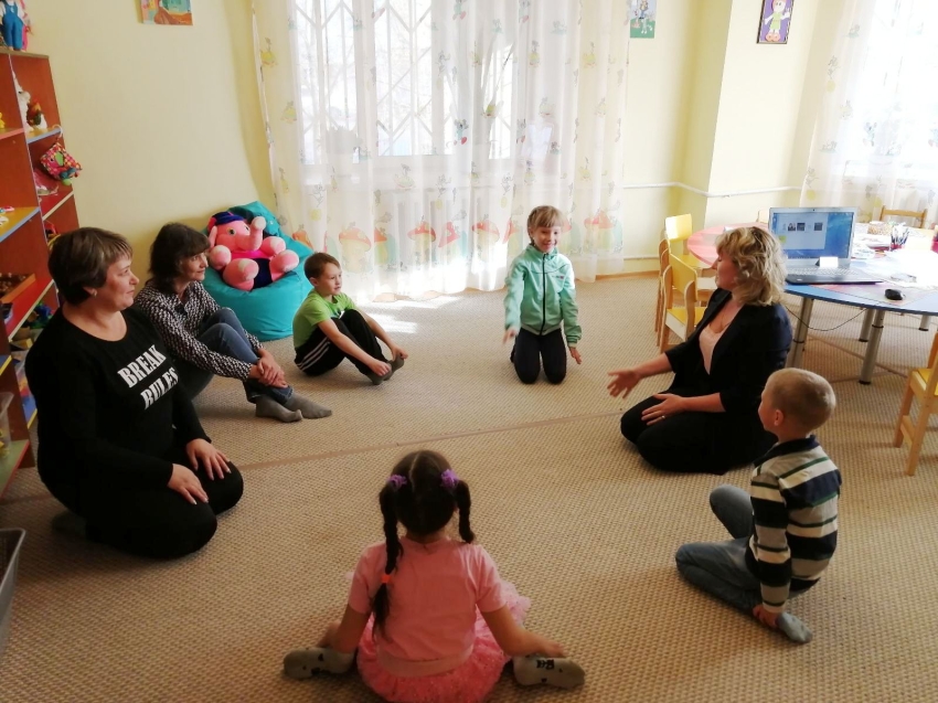 Занятия с психологом для родителей и детей проводят в центре «Милосердие»