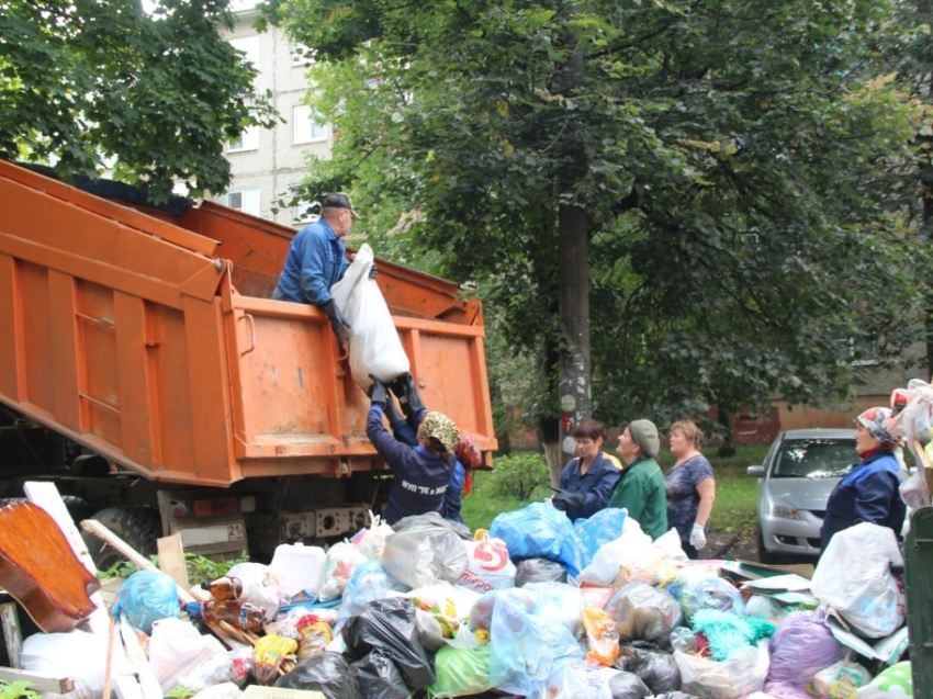 Забайкальцев просят складировать коммунальные отходы в специально отведенных местах 