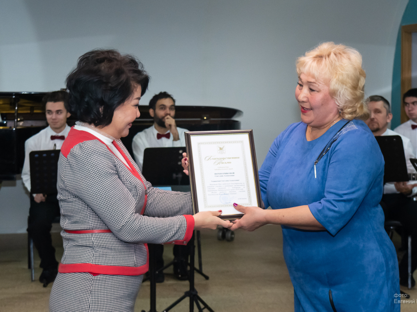 Помогавшие восстановить объекты культуры после пожаров забайкальцы получили почетные грамоты губернатора региона