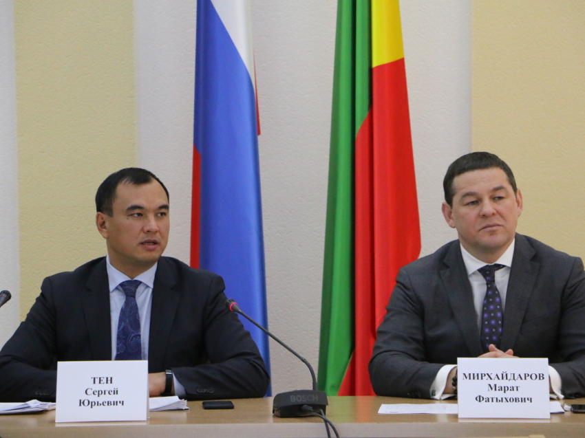 Реализацию нацпроекта «Безопасные и качественные автомобильные дороги» обсудили в правительстве Забайкальского края с участием депутатов Государственной Думы