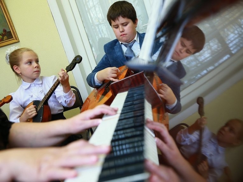 Более 35 миллионов рублей будет выделено на приобретение музыкальных инструментов для детских школ искусств в 2020 году