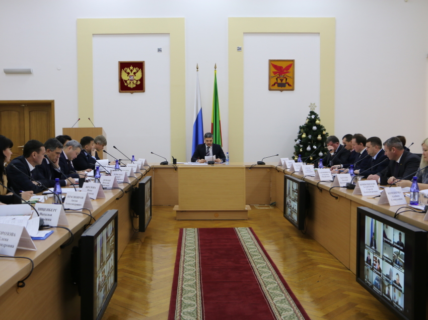 Александр Осипов поручил во время праздников контролировать ситуацию на объектах ЖКХ в Забайкалье 
