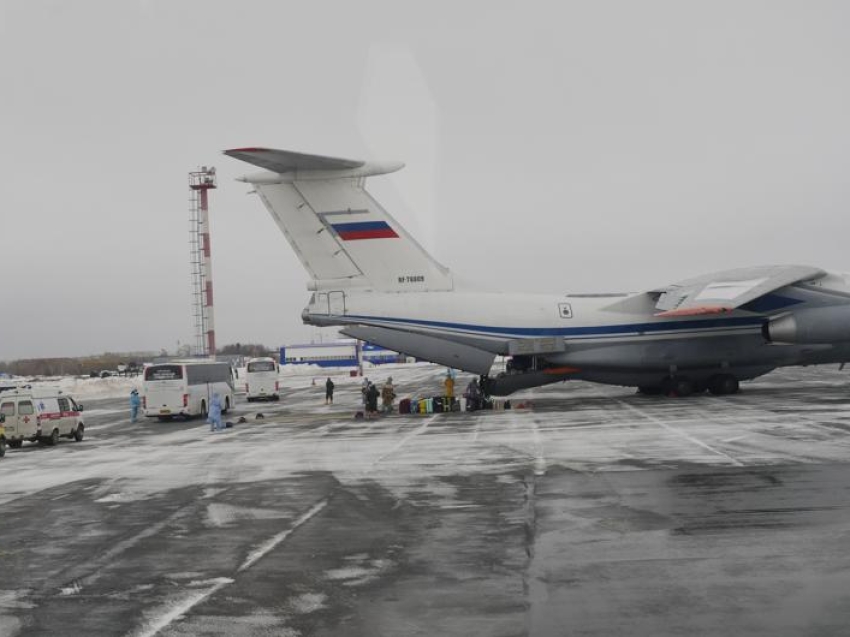 Две жительницы Забайкалья эвакуированы в Тюмень из Китая