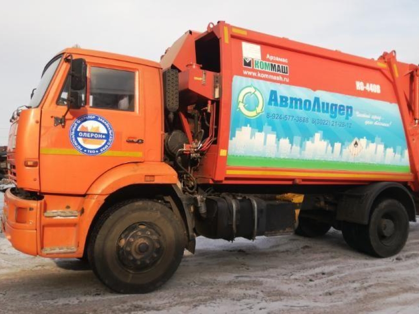 Региональный оператор вывез за неделю около 455 мусоровозов с ТКО 