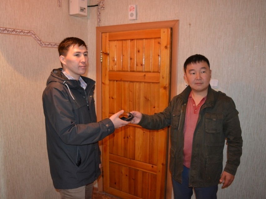 Медики Сретенского и Красночикойского районов получили служебное жилье 