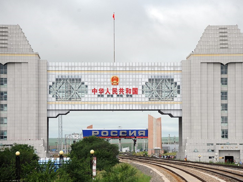 ​Китай приостановил работу всех пунктов пропуска на границе с Забайкальем  