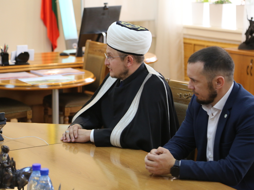 Губернатор и муфтий Забайкалья обсудили вопросы сотрудничества   