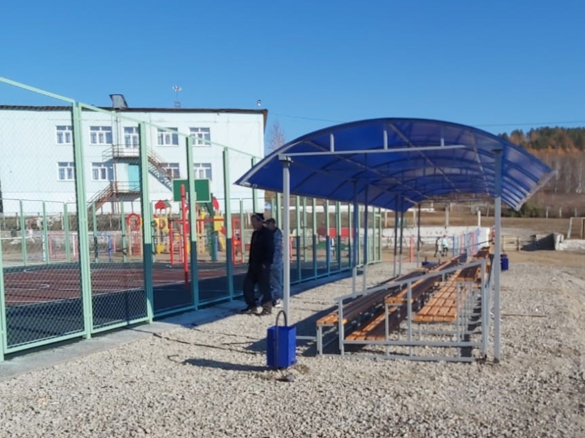 Спортивная площадка с гидроизоляцией построена в Жирекене