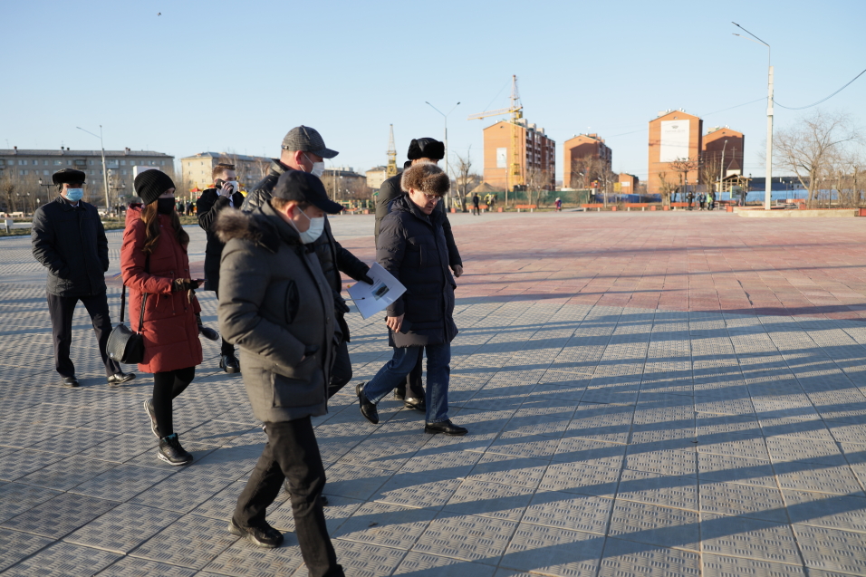 Глава Минстроя России проверил работы по благоустройству площади Труда на КСК в Чите