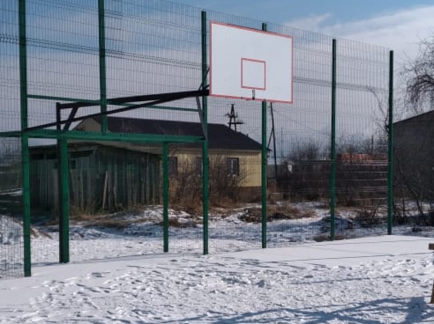 Первую спортивную универсальную площадку открыли в селе Малоархангельск Красночикойского района