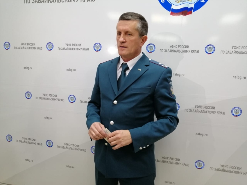 В Забайкалье статус самозанятого получают визажисты, парикмахеры и таксисты