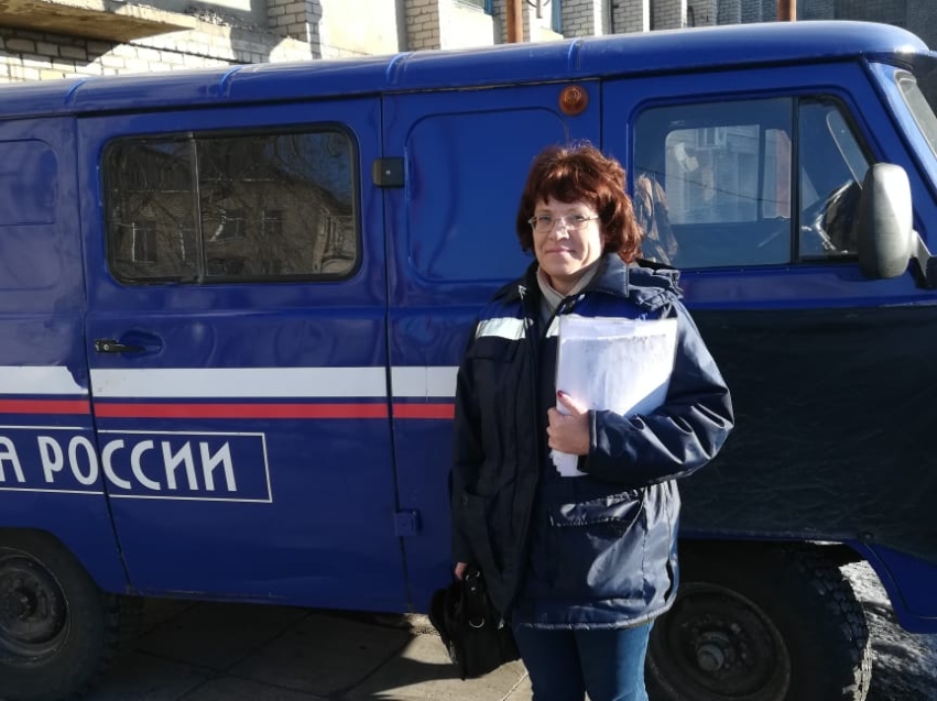 Почтальоны в Забайкальском крае доставляют пенсии и социальные пособия на дом