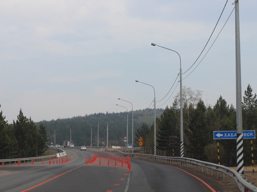Схему дорожного движения изменили на месте капремонта путепровода возле Песчанки