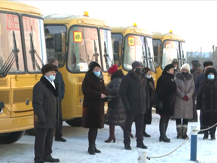 Школьный автопарк Забайкалья пополнился 12 новыми автобусами