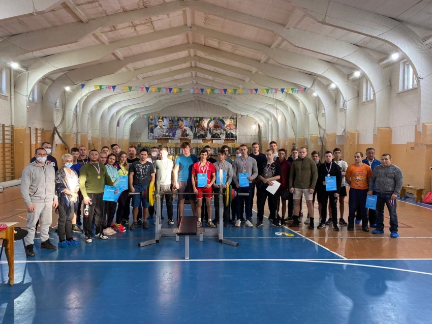 Более 50 человек приняли участие в турнире по «Народному русскому жиму» в Чите