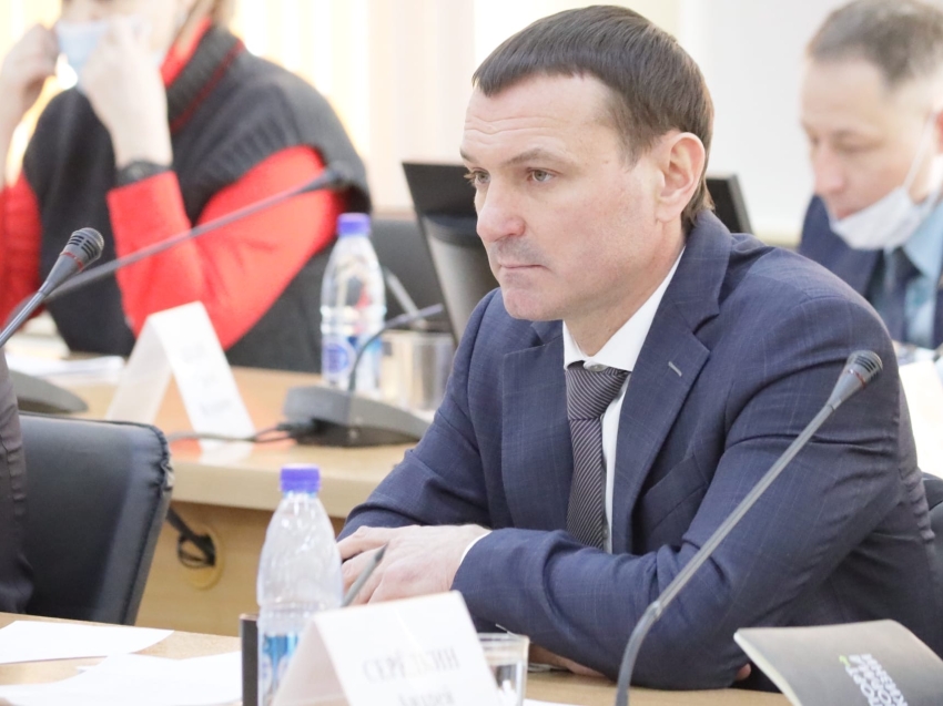 Виталий Ломаев проведет пресс-конференцию 