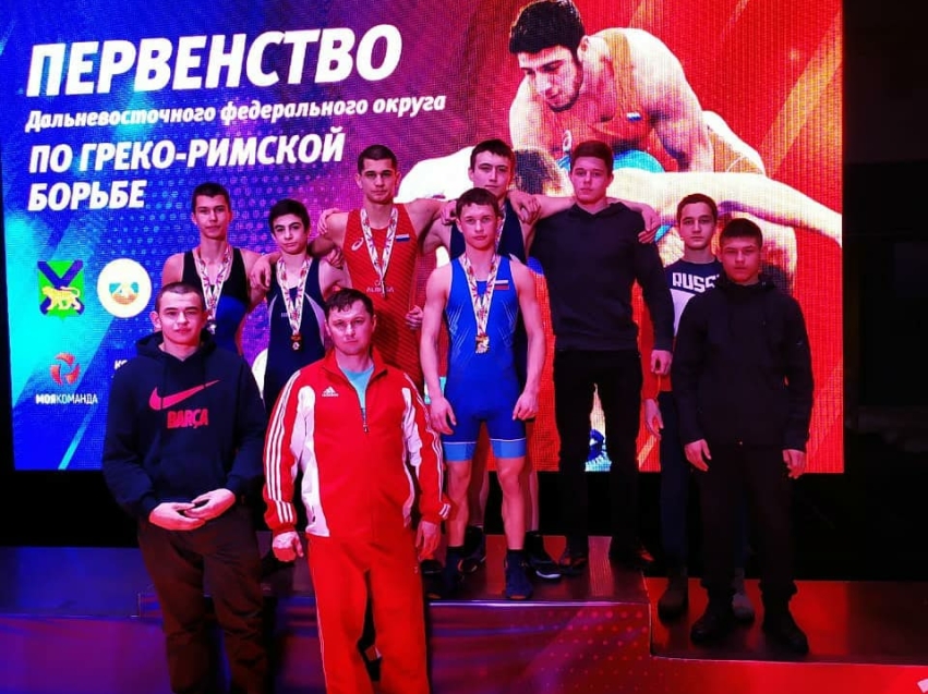 Пять медалей завоевали борцы Забайкалья во Владивостоке