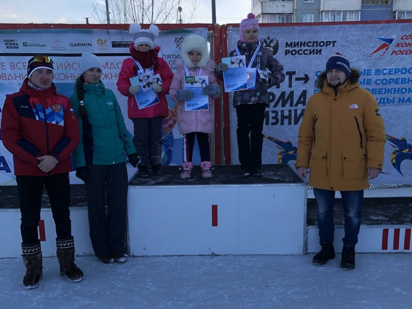 Более 300 человек приняли участие во Всероссийских соревнования «Лед надежды нашей» в Чите