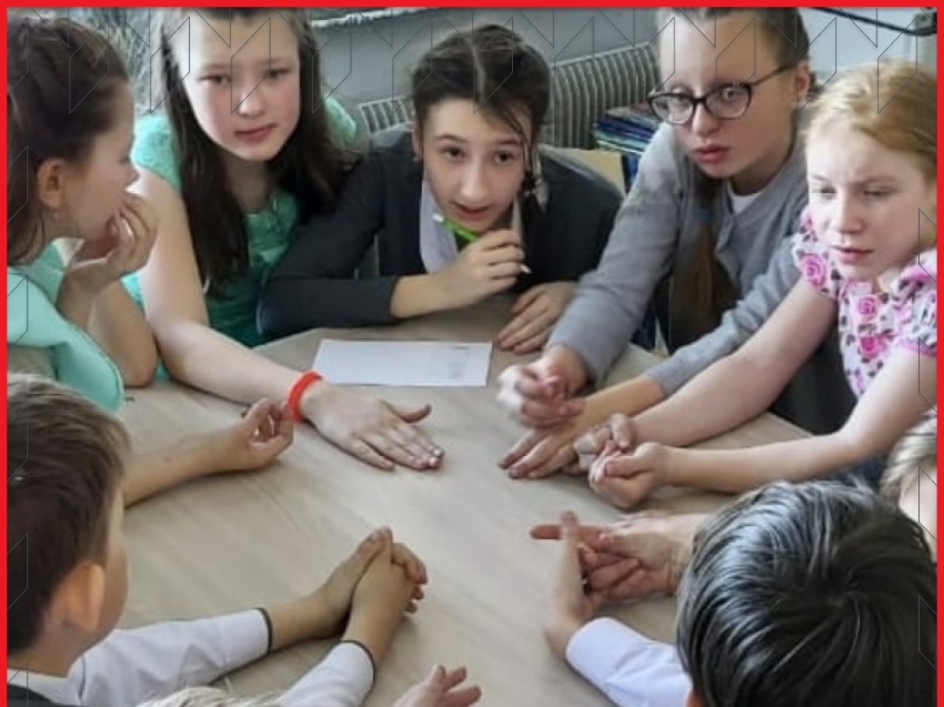 «Точка роста»: Красночикойские пятиклассники изучают французский язык с помощью викторины 