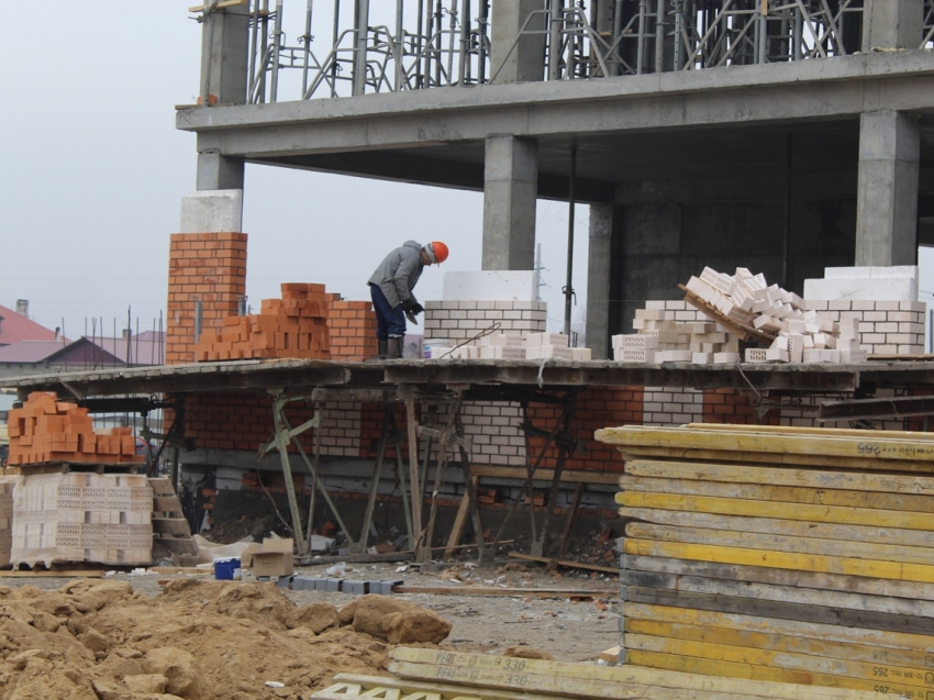 Ярмарку вакансий рабочих специальностей проведут во время строительной выставки в Чите