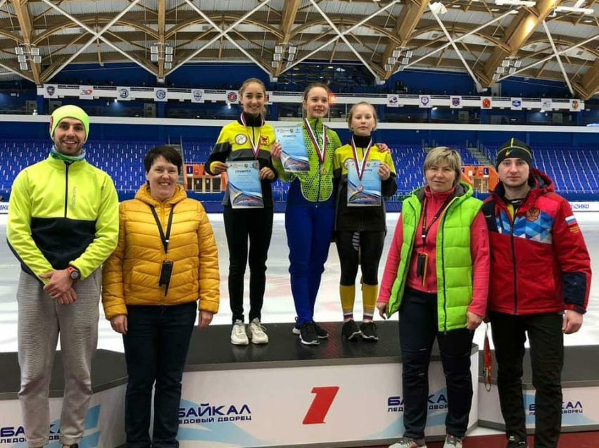 Пять медалей выиграли конькобежцы Забайкалья в Иркутске 