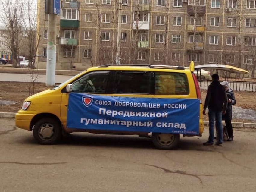Передвижной склад по сбору вещей для малоимущих работает в Забайкалье