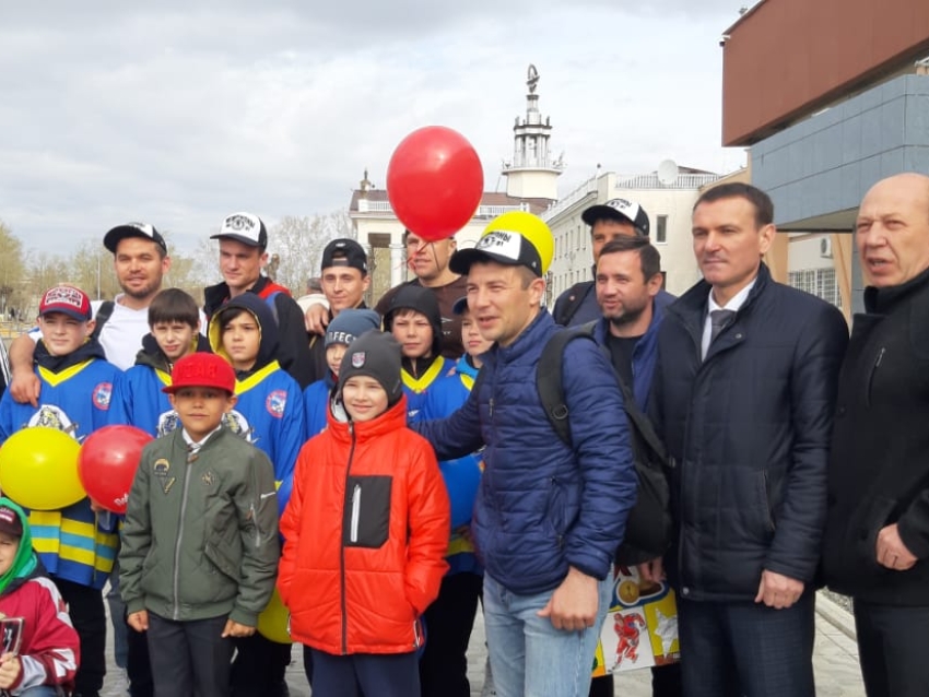 Виталий Ломаев: Победа читинской команды хоккеистов «Барсы» стала гордостью забайкальцев 
