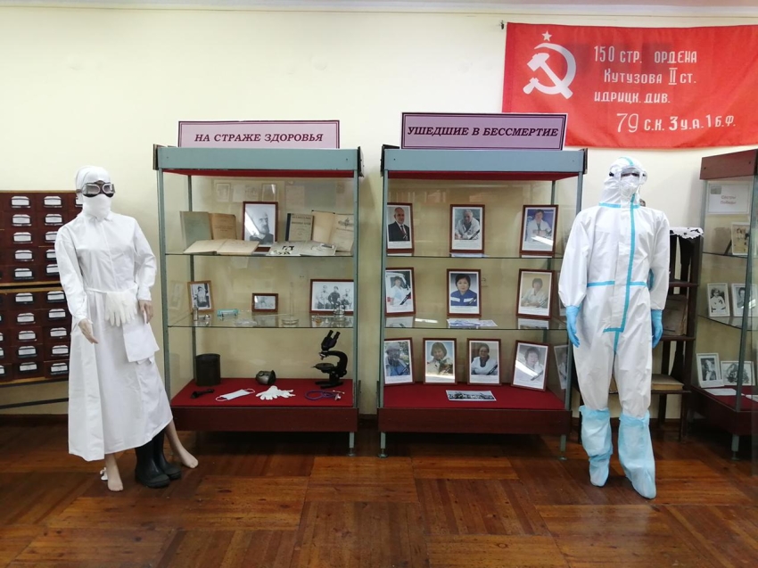 Выставка, посвящённая погибшим медицинским работникам в борьбе с Covid-19, открылась в Чите