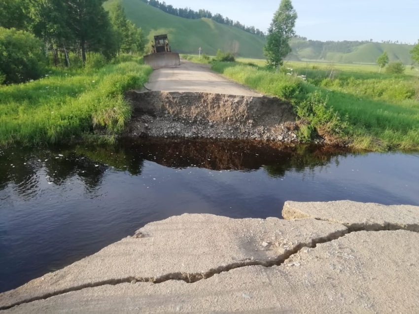 Предварительный ущерб дорогам и мостам от паводков в Забайкалье превысил 900 миллионов рублей