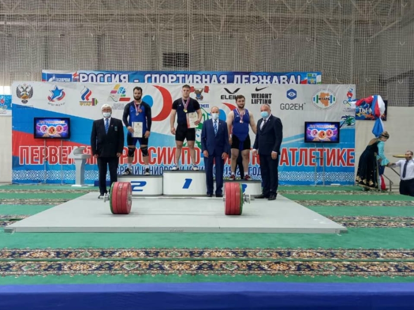 Забайкальский спортсмен уверенно победил на первенстве России по тяжелой атлетике 
