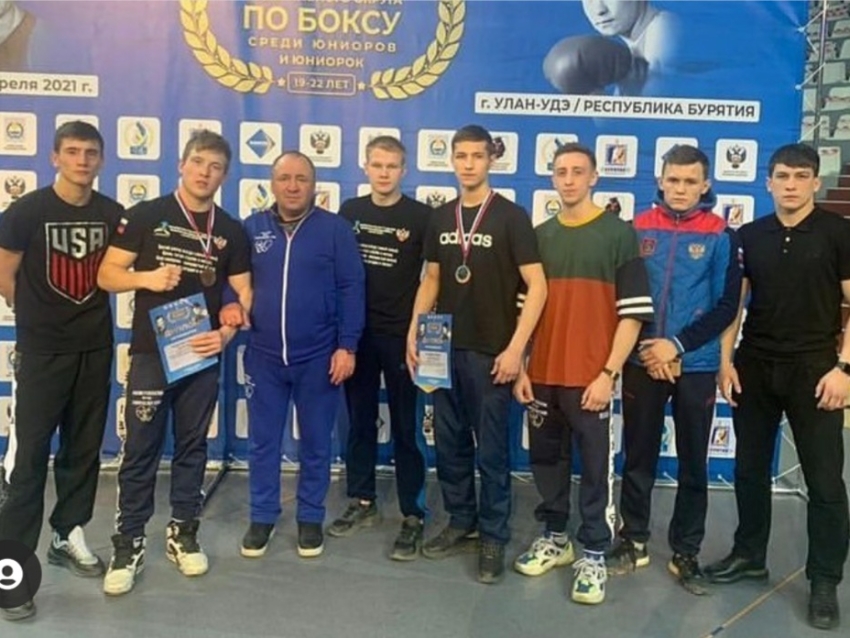 Забайкальские спортсмены участвуют на чемпионате Дальневосточного федерального округа по боксу в Хабаровске