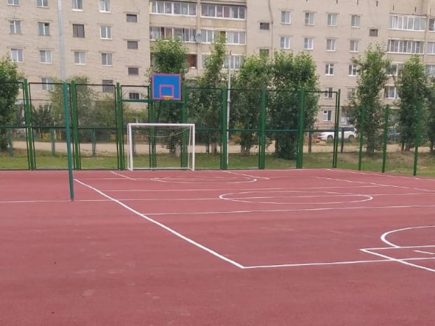 Спортивная площадка для игровых видов спорта построена в Чите