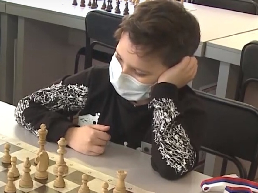 Забайкалец Дмитрий Петухов стал финалистом кубка мира по шахматам
