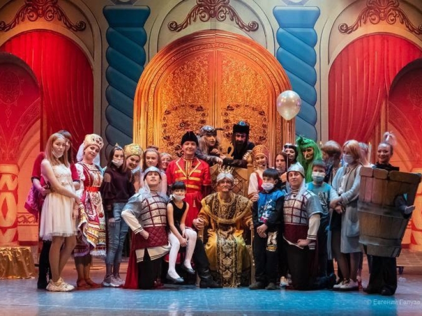Артисты театра «Забузоры» провели мастер-классы для воспитанников Читинского детского центра