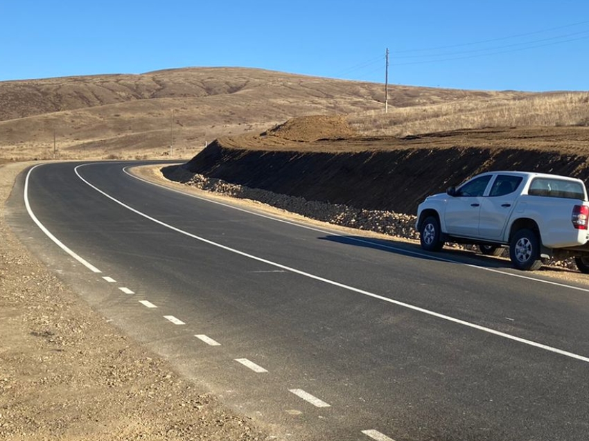 В Забайкалье после ремонта сдали участок одной из стратегически важных региональных дорог
