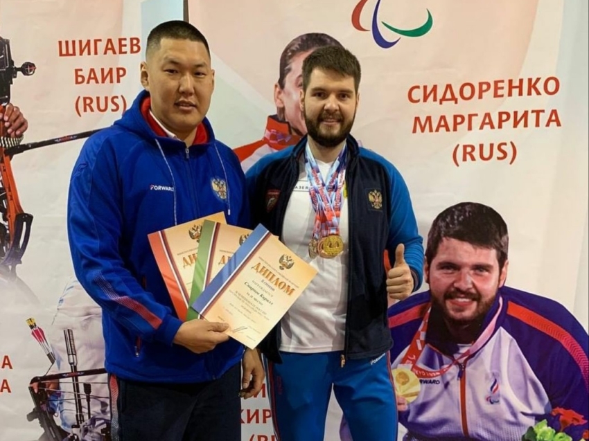 Забайкалец Кирилл Смирнов завоевал три медали на чемпионате России по стрельбе из лука в Орле