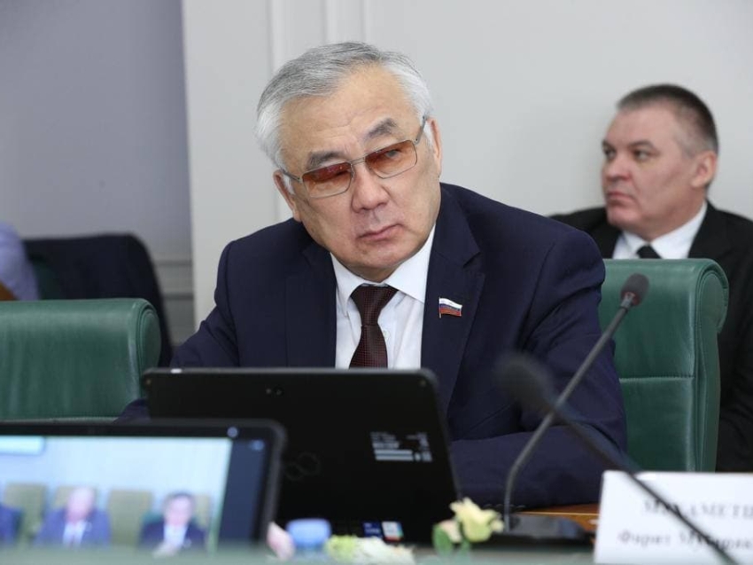 ​Баир Жамсуев: Подписание договора между Россией и Донецкой и Луганской народными республиками - гарантия безопасности территорий