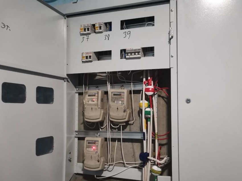 ​Завершены работы по капремонту инженерной системы электроснабжения в Могоче 
