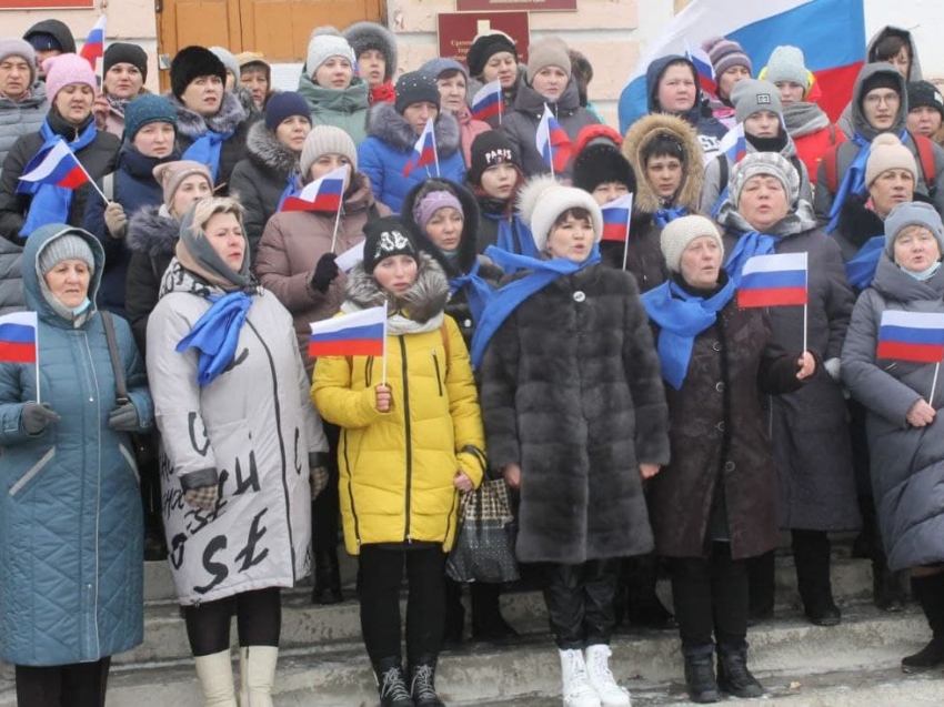 ​Жители Сретенска присоединились к всероссийской хоровой акции «ZаМир»