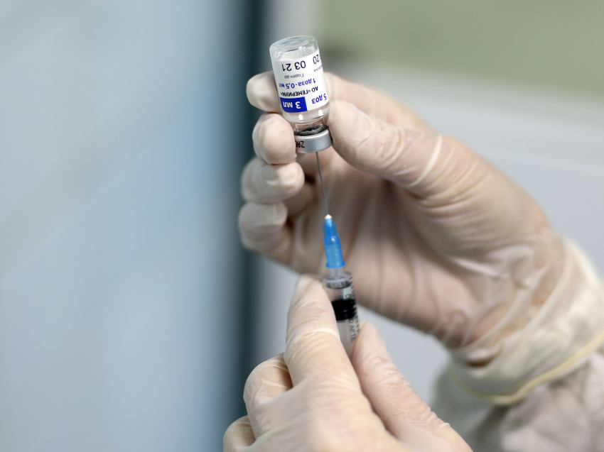В Zабайкалье завершили вакцинацию 648 972 человек