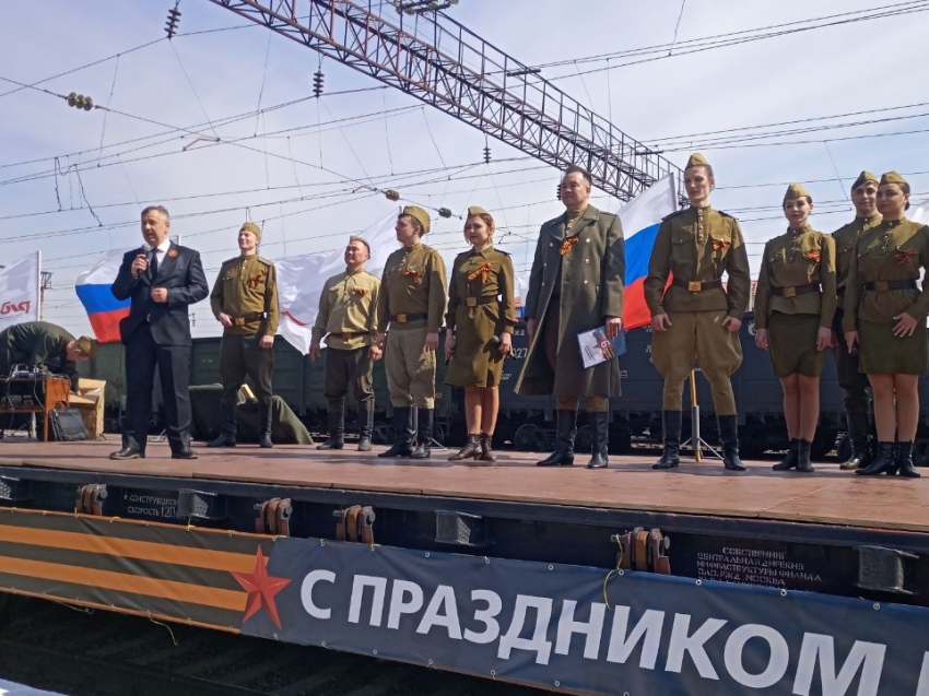 ​Ретропоезд «Победа» отправился по Zабайкалью и Амурской области с концертной программой