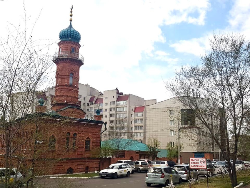 Улицу Читы с единственной в Zабайкалье мечетью начали ремонтировать по «дорожному» нацпроекту