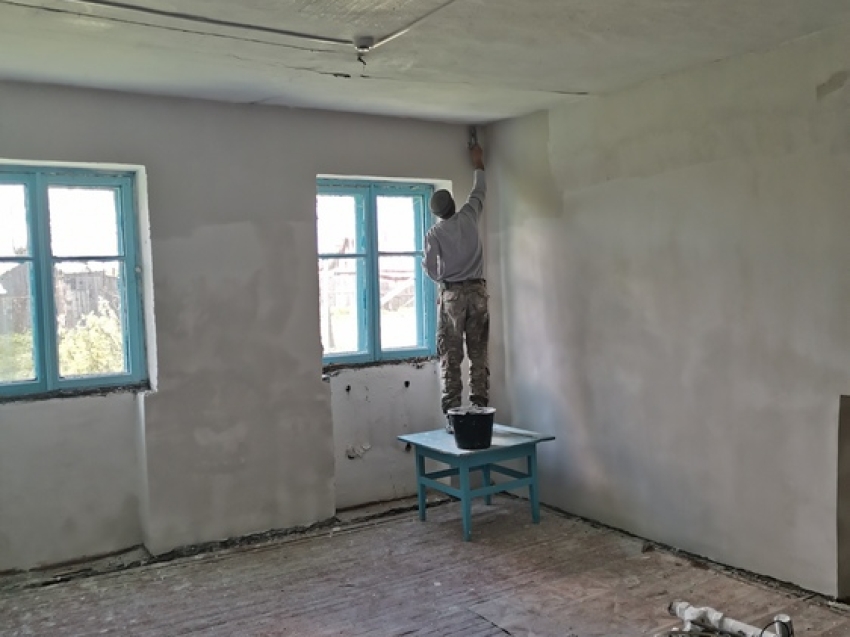 Национальные проекты: В селе Бальзино Zабайкалья ремонтируется здание фельдшерско-акушерского пункта